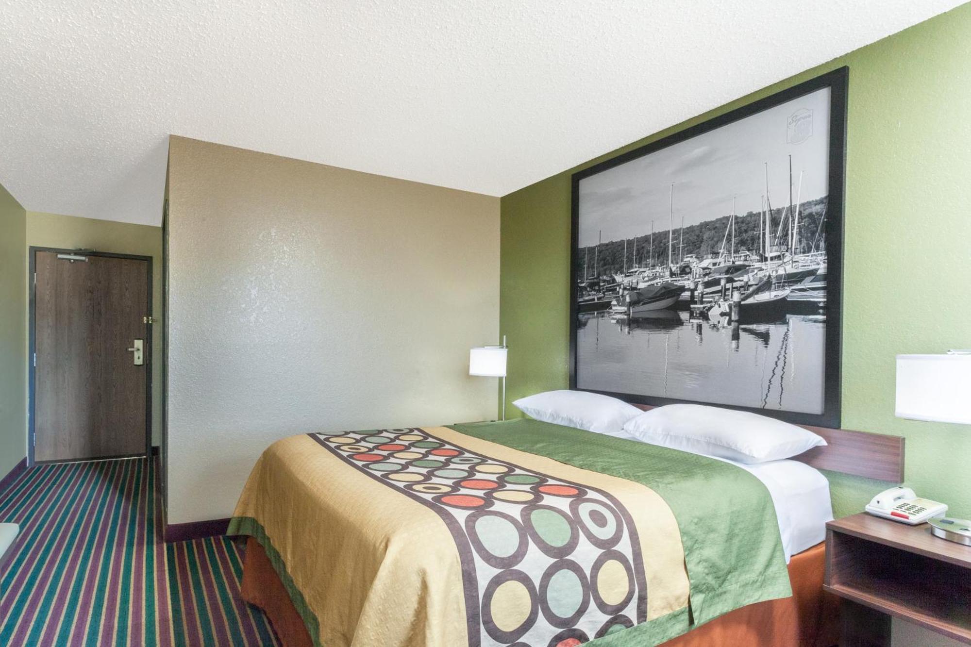 Super 8 By Wyndham Bath Hammondsport Area Motel Rom bilde